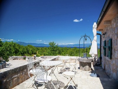 Villa Villa on Krk with Pool and Outdoor Kitchen - Outdoor photo 7