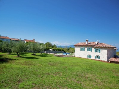 Villa Villa on Krk with Pool and Outdoor Kitchen - Outdoor photo 8