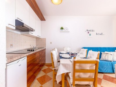 Apartment Apartment in Croatia near Sea Beach & Pool - Features photo 11