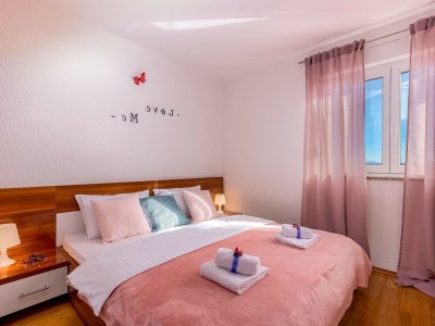 Apartment Apartment in Croatia near Sea Beach & Pool - Features photo 14