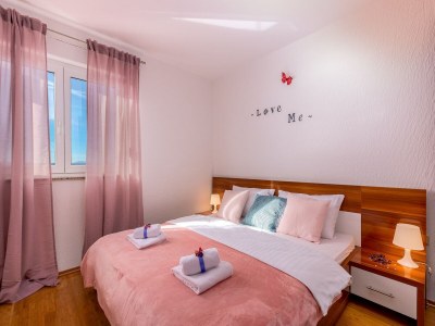 Apartment Apartment in Croatia near Sea Beach & Pool - Features photo 19