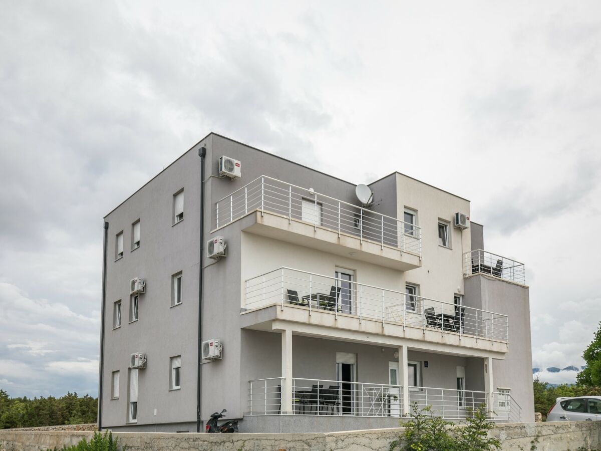 Apartment Apartment in Novalja near Zrče Beach - Outdoor photo 5