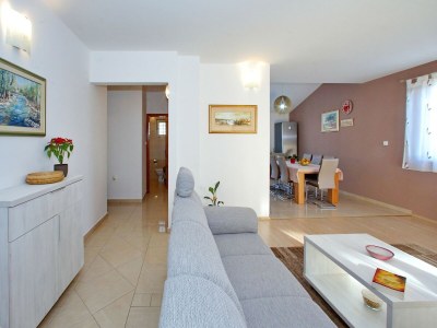 Apartment Wohnung in Bibinje nahe Kiesstrand - Features photo 13