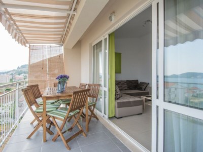 Apartment Wohnung in Seget Donji mit Terrasse - Outdoor photo 10
