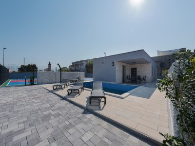 Holiday house Ferienhaus in Vir mit privatem Pool in Povljana - Holiday house