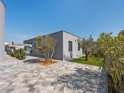 Holiday house Ferienhaus in Vir mit privatem Pool - Outdoor photo 2