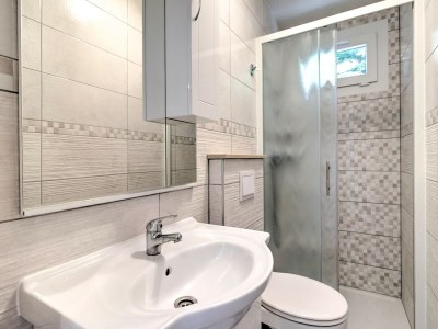 caravan Mobile Home in Banjole near Beach - Features photo 32