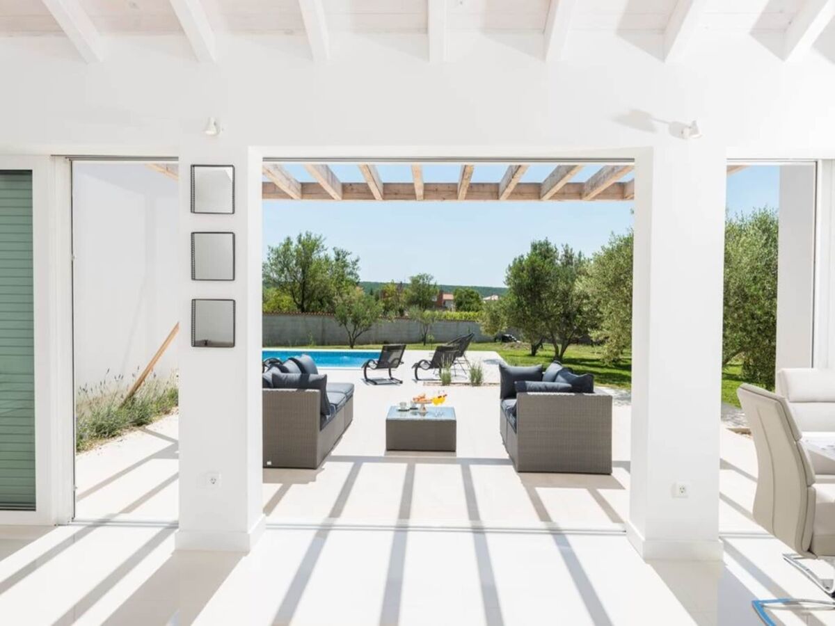 Villa Villa in Debeljak with Pool near the Sea - Outdoor photo 3