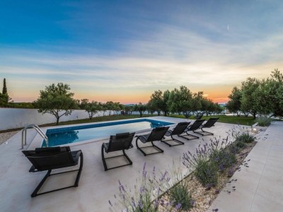 Villa Villa in Debeljak with Pool near the Sea - Outdoor photo 6