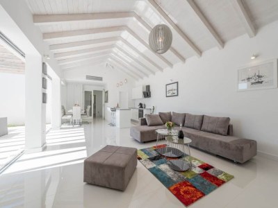 Villa Villa in Debeljak with Pool near the Sea - Features photo 14