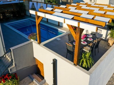 Holiday house Ferienhaus in Maslenica mit Meerblick - Outdoor photo 11