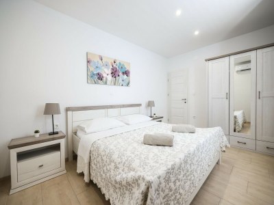 Holiday house Ferienhaus in Maslenica mit Meerblick - Features photo 22