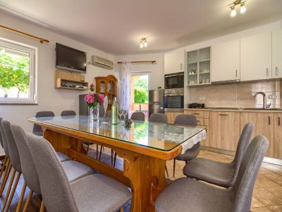 Holiday house Villa in Peroj mit Pool am Strand - Features photo 24