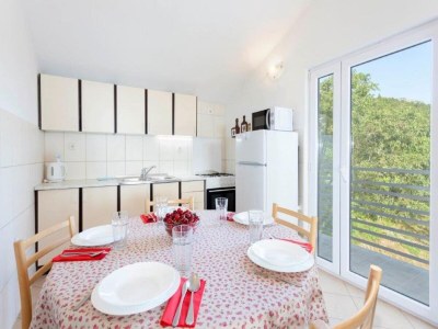 Villa Villa in Tučepi mit Pool nahe Strand - Features photo 26