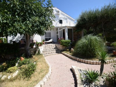 Apartment Spacious apartment with terrace - Outdoor photo 8