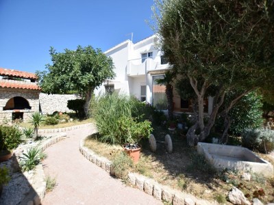 Apartment Spacious apartment with terrace - Outdoor photo 9