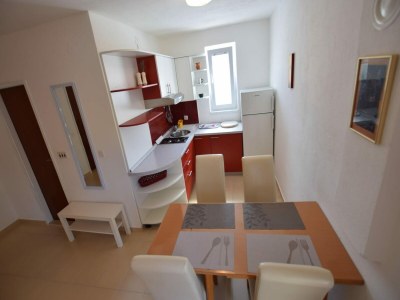 Apartment Spacious apartment with terrace - Features photo 23