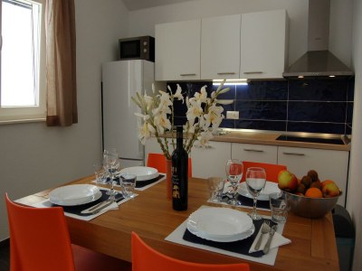 Apartment Apartment in Veli Rat near Beaches - Features photo 10