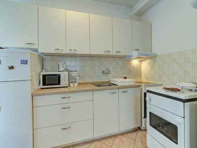 Apartment Wohnung in Senj mit Meerblick und Grill - Features photo 11