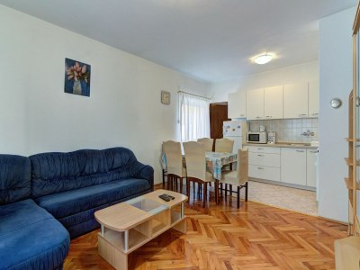 Apartment Wohnung in Senj mit Meerblick und Grill - Features photo 13