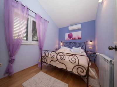 Holiday house Steinhaus in Podgora mit Meerblick - Features photo 17