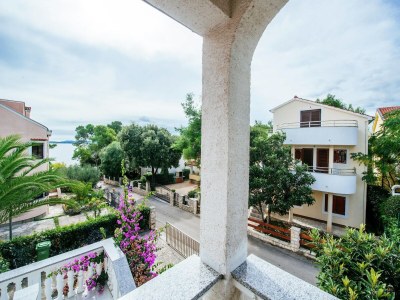 Apartment Apartment in Petrcane by the Sea - Outdoor photo 7