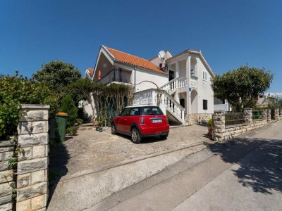 Apartment Apartment in Petrcane by the Sea - Outdoor photo 11