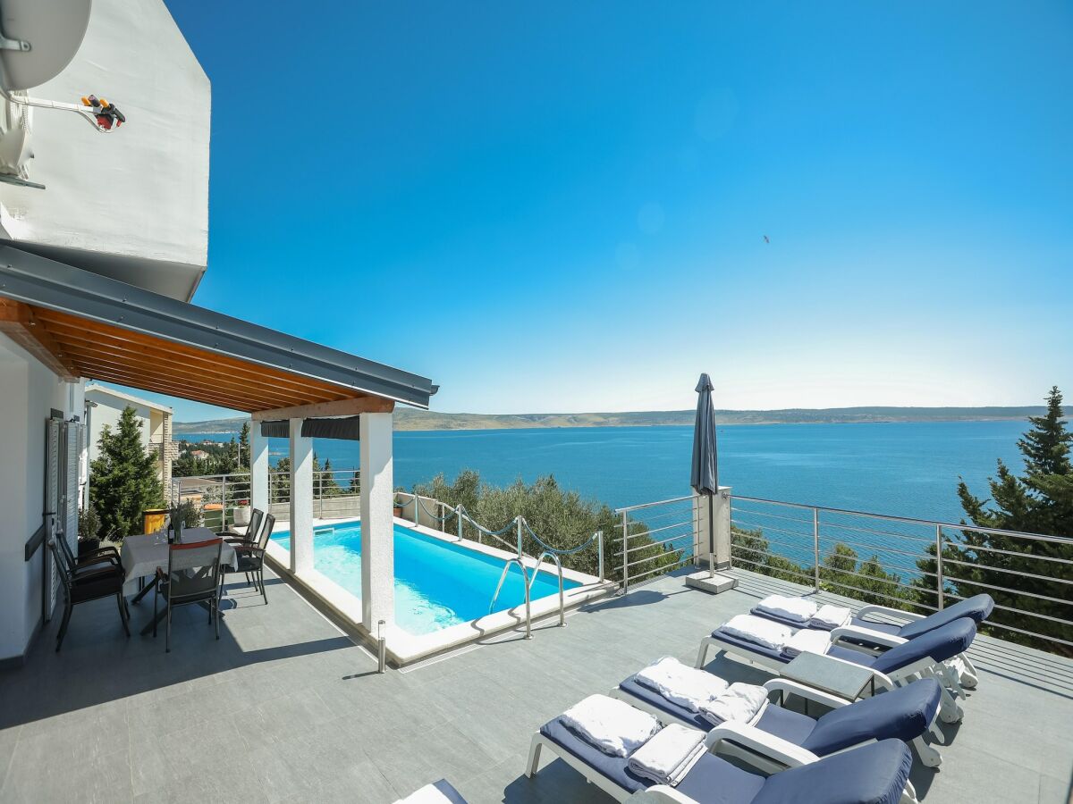 Apartment Luxury Apartment with heated pool in Starigrad - Outdoor photo 3