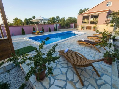 Holiday house Cosy Holiday Home in Policnik with Pool - Outdoor photo 14