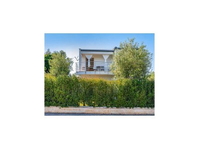 Holiday house Geräumiges Ferienhaus in Bibinje mit Garten - Outdoor photo 6