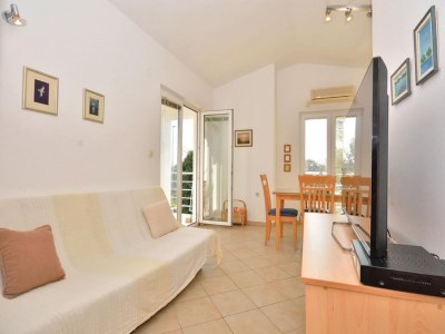 Holiday house Geräumiges Ferienhaus in Bibinje mit Garten - Features photo 39