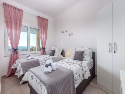 Villa Wohnung mit Pool in der Nähe des Meeres - Features photo 9