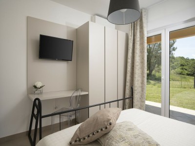 Villa Elegant Villa with Private Pool - Features photo 23