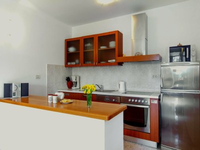 Villa Villa in Sumartin mit Pool am Strand - Features photo 11