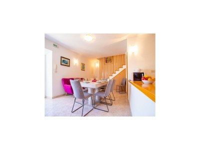 Villa Villa in Sumartin mit Pool am Strand - Features photo 14