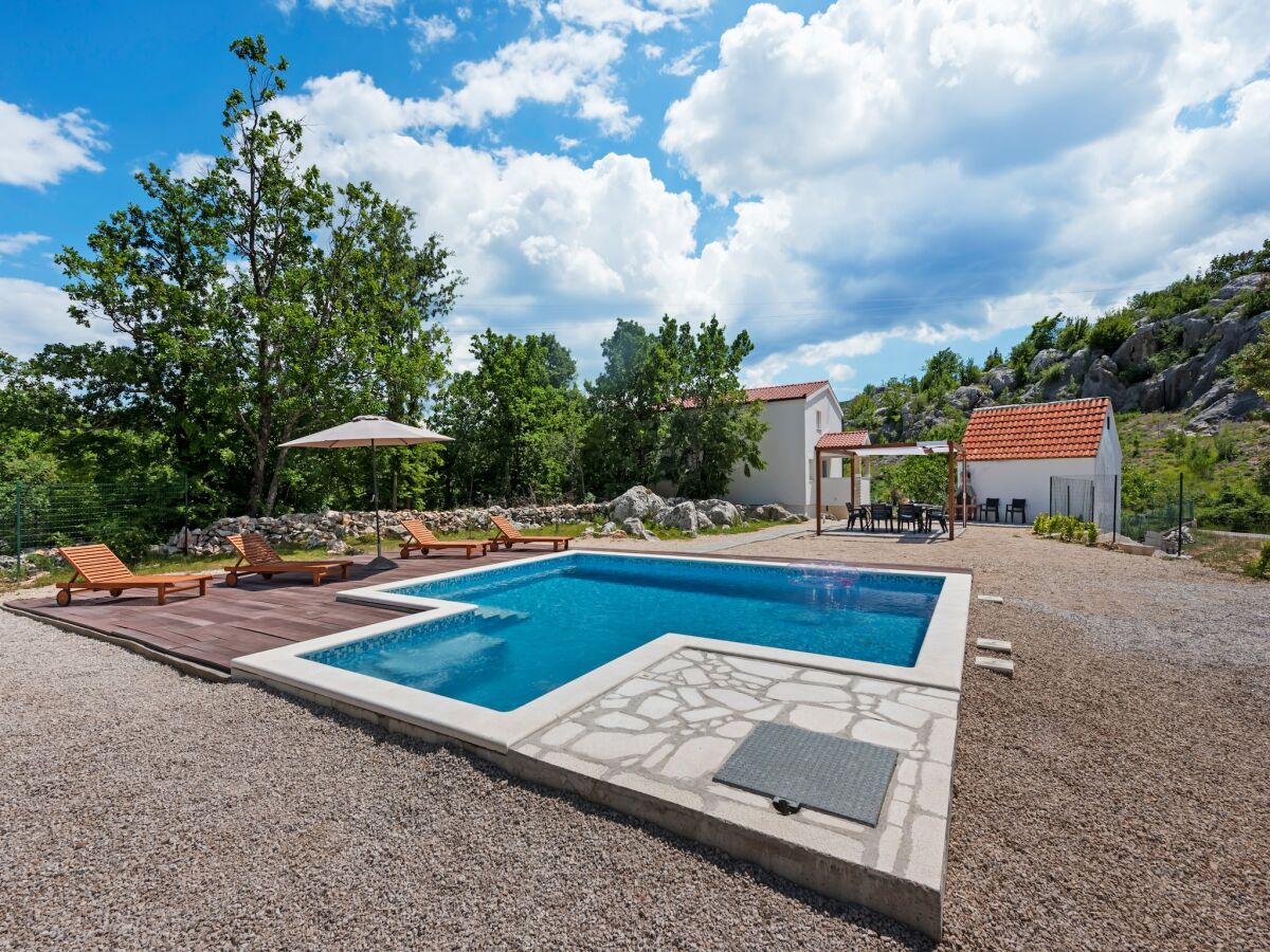 Villa Villa in Neoric mit Pool und Whirlpool - Outdoor photo 3