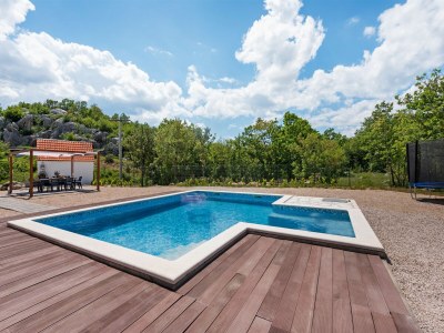 Villa Villa in Neoric mit Pool und Whirlpool in Pašman - Villa