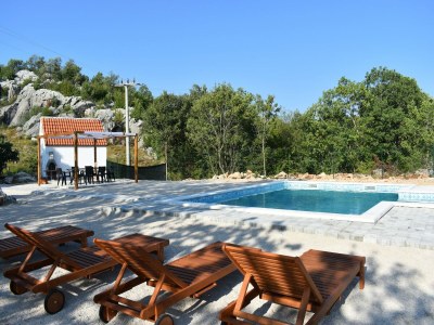 Villa Villa in Neoric mit Pool und Whirlpool - Outdoor photo 9