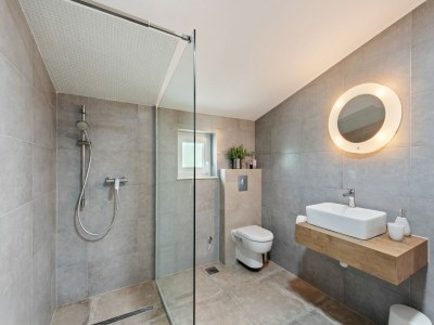 Villa Villa in Neoric mit Pool und Whirlpool - Features photo 14