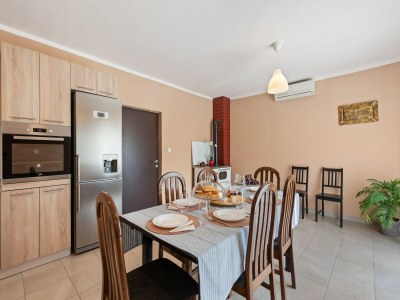 Villa Villa in Neoric mit Pool und Whirlpool - Features photo 15