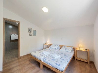 Villa Villa in Neoric mit Pool und Whirlpool - Features photo 25