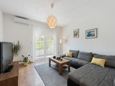 Villa Villa in Neoric mit Pool und Whirlpool - Features photo 28