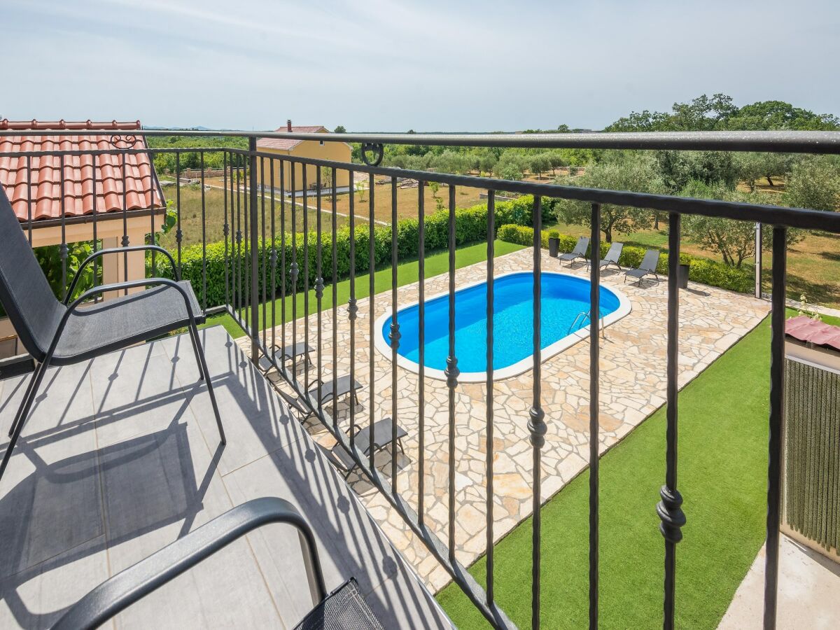 Holiday house Villa in Policnik mit privatem Pool