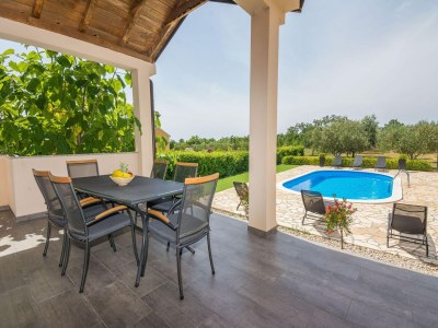 Holiday house Villa in Policnik mit privatem Pool - Outdoor photo 14