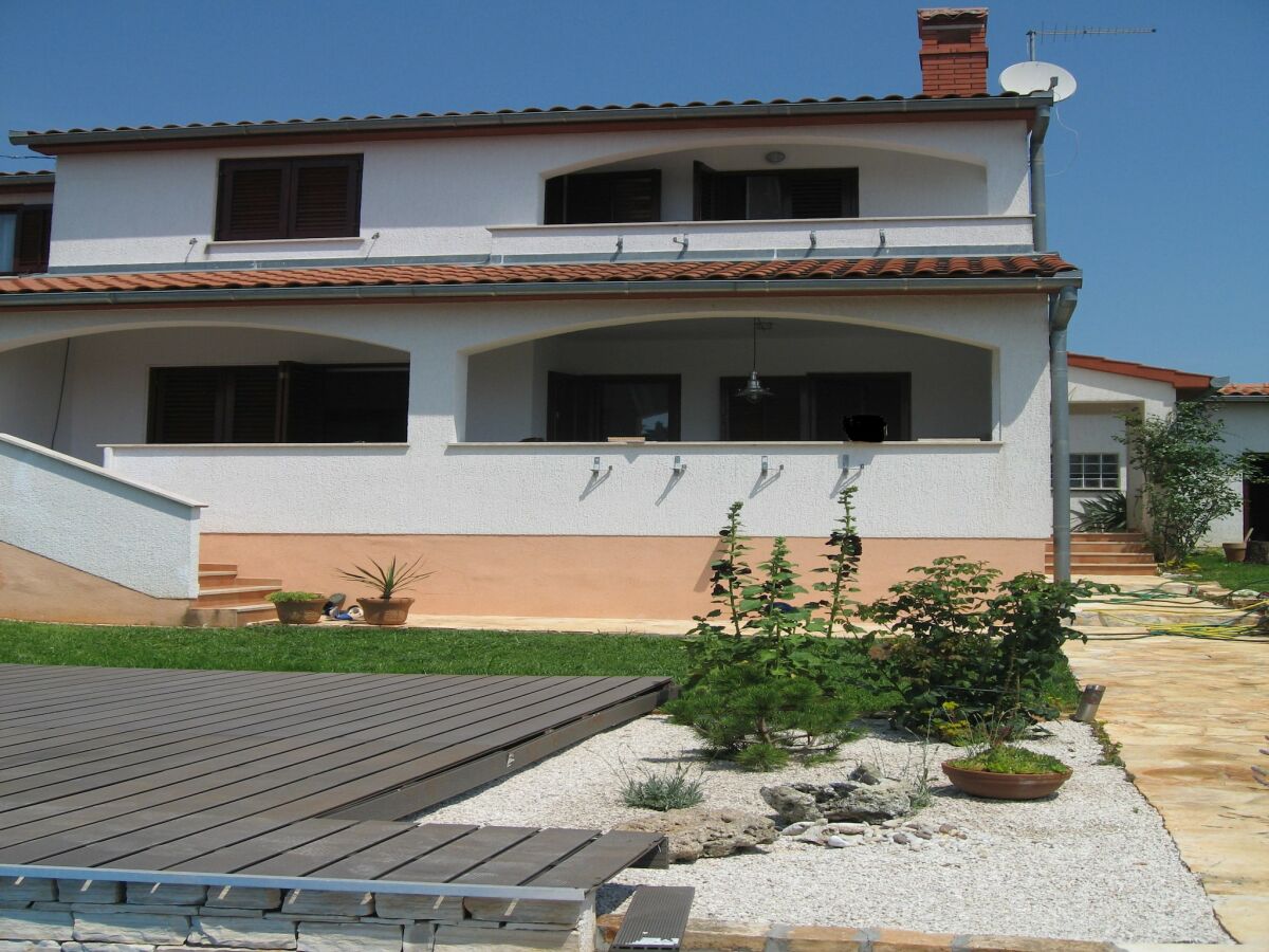 Holiday house Geräumiges Haus in Dalmatien - Outdoor photo 2