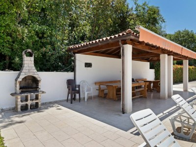 caravan Mobilheim in Banjole nahe Strand - Outdoor photo 11