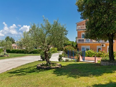 caravan Mobilheim in Banjole nahe Strand - Outdoor photo 17