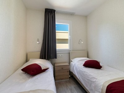 caravan Mobilheim in Banjole nahe Strand - Features photo 27