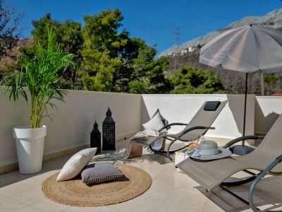 Villa Villa in Žrnovnica mit beheiztem Salzwasserpool - Outdoor photo 12