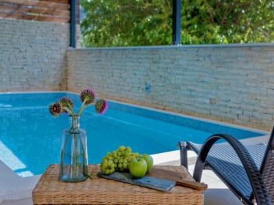 Villa Villa in Žrnovnica mit beheiztem Salzwasserpool - Outdoor photo 15